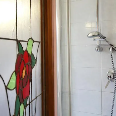 B&B A Casa Di Amici 지아르디니낙소스