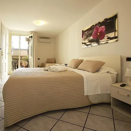 A Casa Di Amici Giardini Naxos