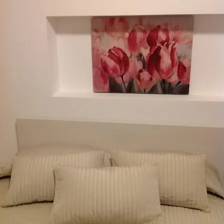 A Casa Di Amici Oda ve Kahvaltı Giardini Naxos