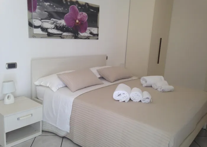 לינה וארוחת בוקר A Casa Di Amici גיארדיני נאקסוס